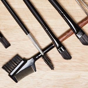 Accessories for care of brows and lashes